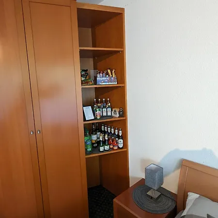 Apartment Mit Balkon Und Pool, Zentral Am Waldrand Bad Essen