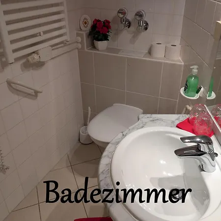 Apartment #21 Im Haus Deutsch Krone - Eg, Balkon, Pool - Renoviert 2026 Apartman *